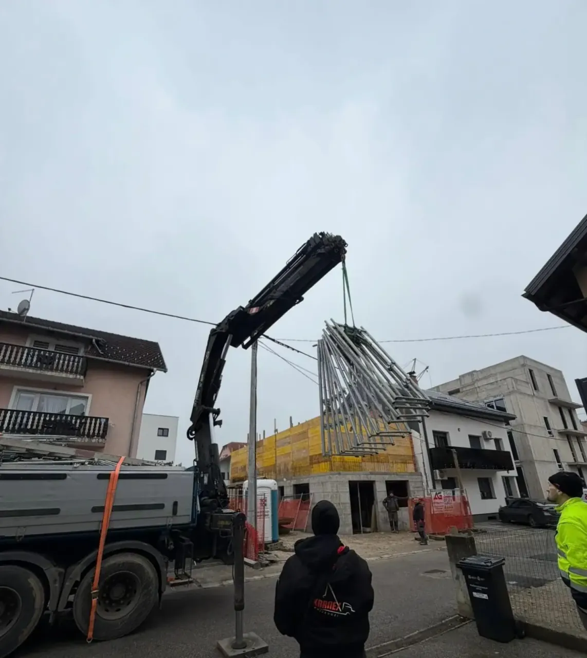 Istovar oplate kranom